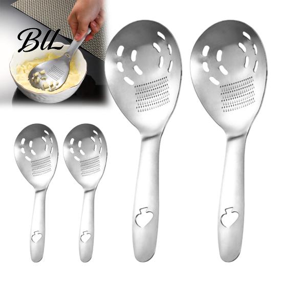 Space Saving Kitchen Accessories Stainless Steel Grinding Spoon, Garlic Ginger Mashing And Egg Separating Multifunctional Tool, Non Slip Handle