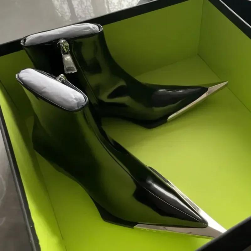 Fashion Luxury Designer Pointed Toe Chelsea Boots Women 2025 Fall Chunky Heel Metal Toe Decoration High Heels Side Zip Black Ankle Boots