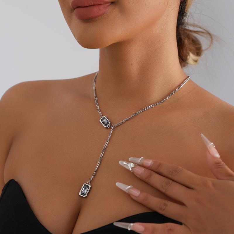 

Vintage Black Square Pendant Necklace For Women Girls Simple Y Shape Long Necklace Jewelry Gift