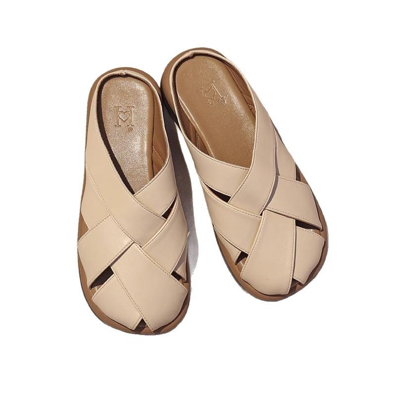 Rétro sac en cuir souple tête pantoufles femmes été extérieur nouveau polyvalent sandales tissées fond plat avec jupe demi-traîne