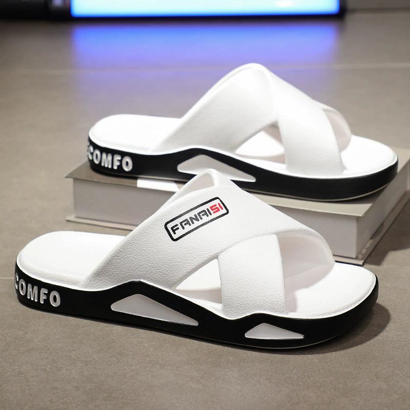 Summer Men's Slippers EVA Sandals Outdoor Light Slippers Platform Sole Casual Men Beach Shoes Non-slip Open-toe Male Sandals New