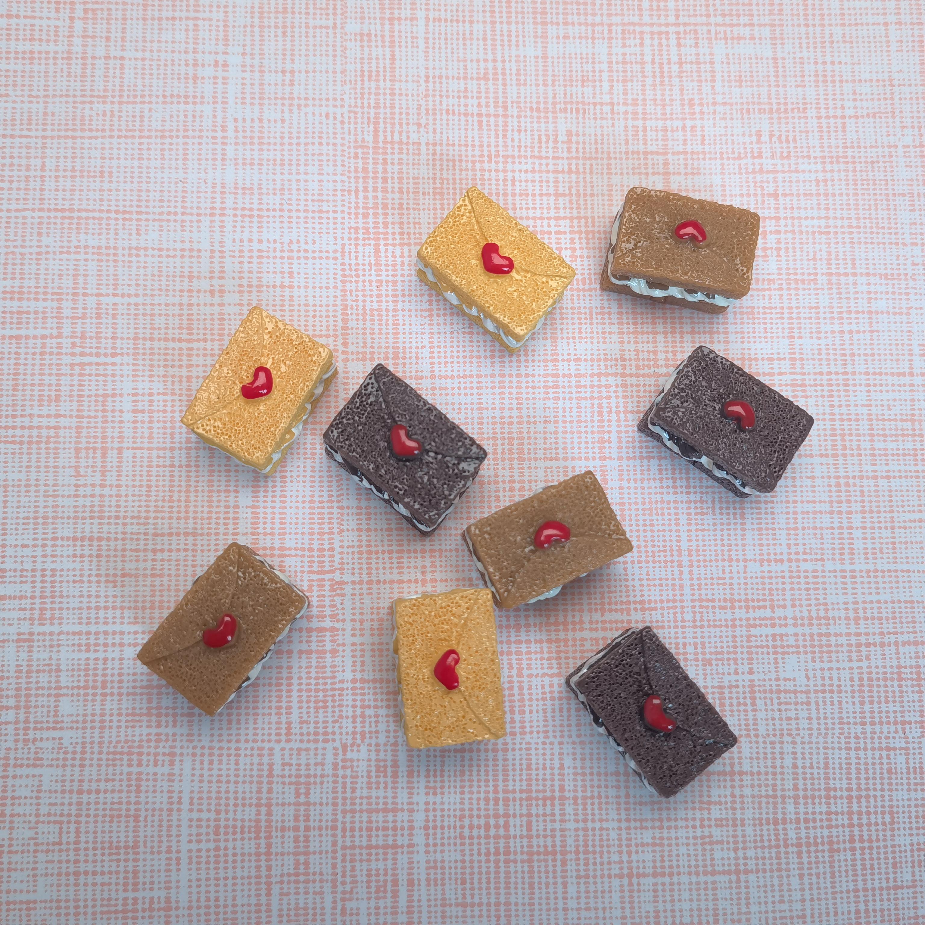 Kawaii Miniature Cute Sweet Sandwich Biscuit Mini Cake Flatback Resin Cabochon Fit Phone Decoration DIY Accessories 100pcs/bag