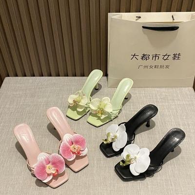 Fashion Flower Decoration Women Slippers Hawaiian Bohemian Vacation Style Women High Heel Slippers Square Head Open-toed Slippers Slides