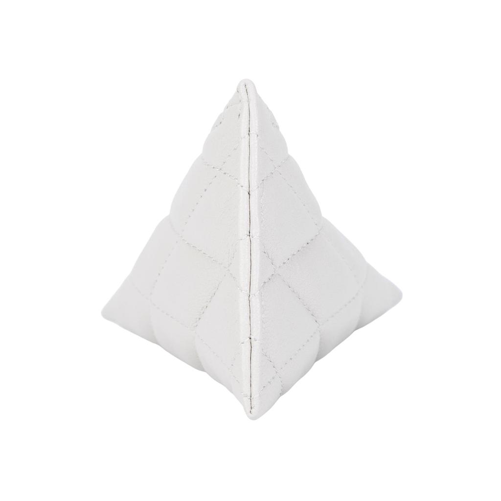 Saint Laurent Ysl Berlingo Geometric Shape Gold Logo Pendant Quilted Charm Small Lambskin Wallet Women Wallet White 669925-1EL01-9207