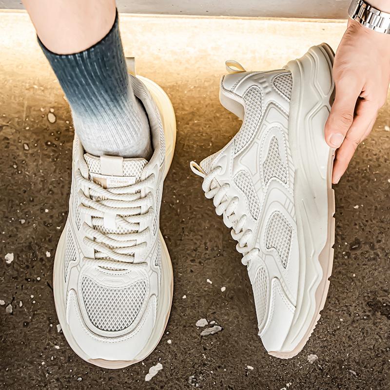 Spring and Autumn Men's Casual Sports Shoes with Lightweight Design, Featuring Color-matched Mesh Shoelaces