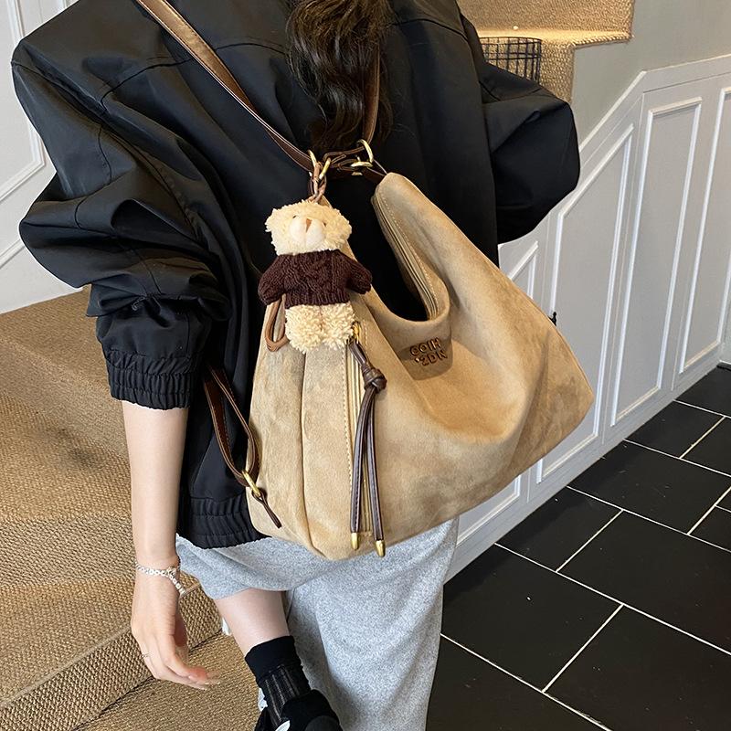 Lässige Pendler-Tragetasche Damen große Kapazität 2025 neue Schulter-Umhängetasche Retro-Mode leichter Rucksack