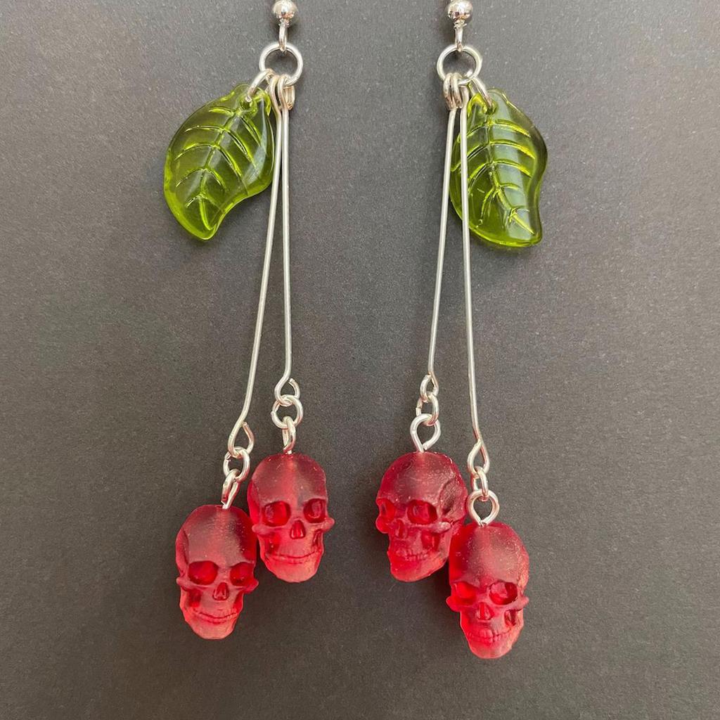 Unique Gothic Skull Cherry Earrings Fashionable Gothic Red Skull Earrings Unique Ear Pendant For Ladies And Girls