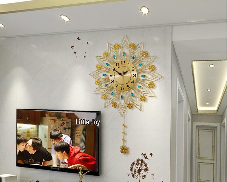 European Luxury Peacock Wall Clock for Elegant Living Room Decor