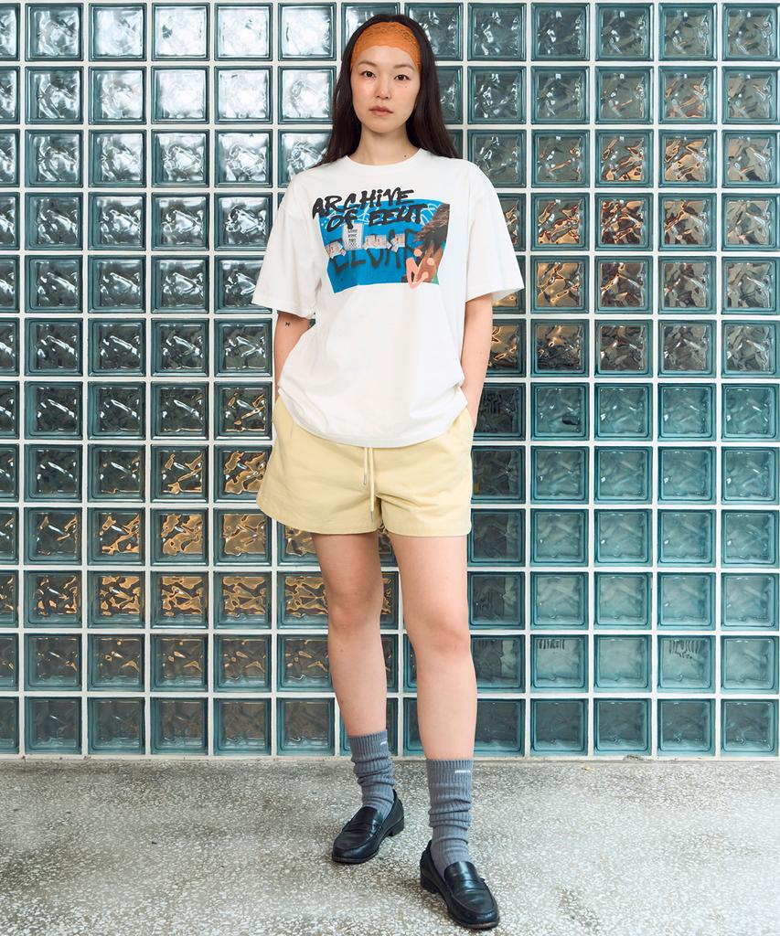 Iuteu Graffiti Photo Gallery T-Shirt / White