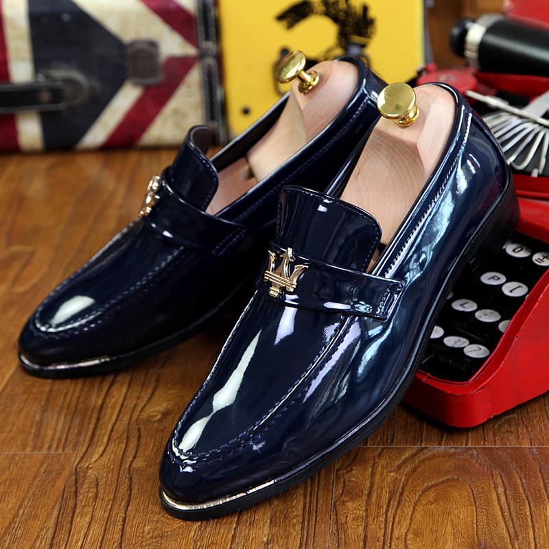 Mode Glitzernde Kleiderschuhe Mann Glänzend Lässige Lackleder Slipper Herren Trendige Slipper Rot Herren Gesellschaftsschuh Mokassins Herren