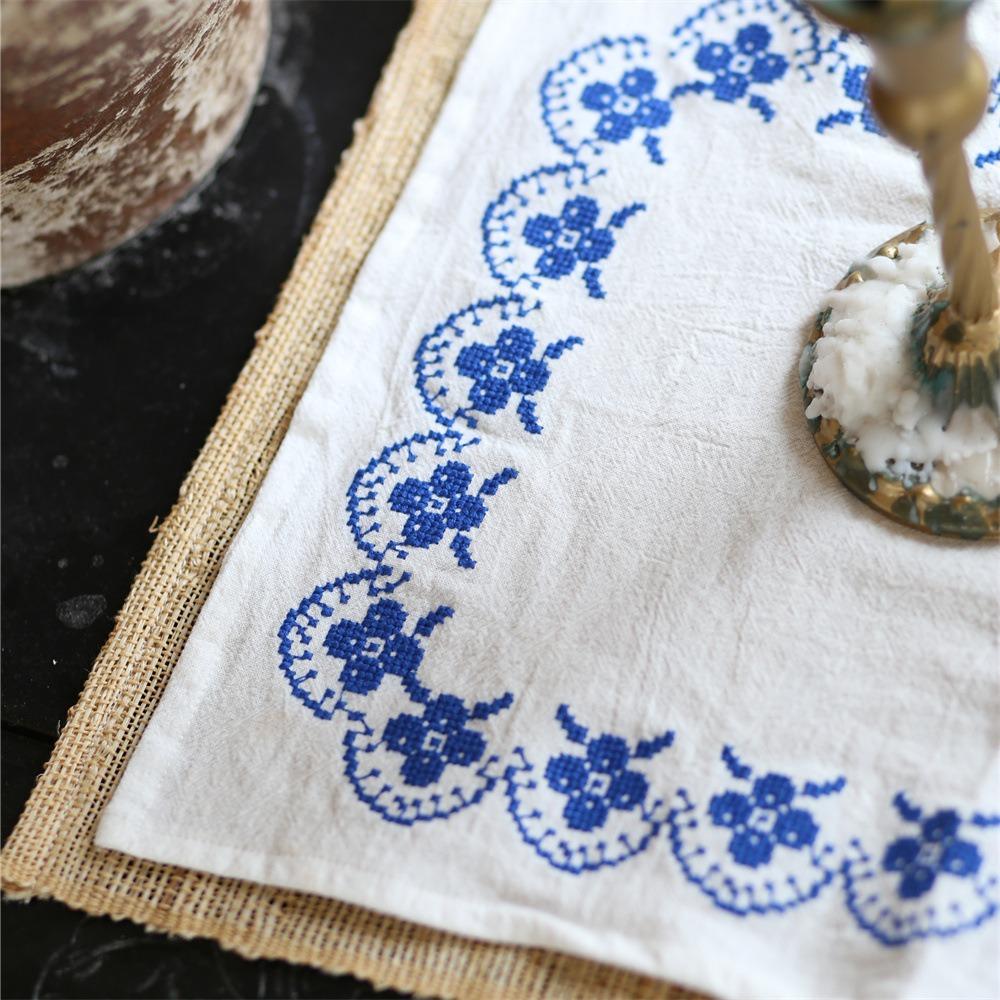 Square Retro Embroidery Meal Mat Pure Cotton Cover Cloth Creative Desktop Decoration Mat  Kitchen