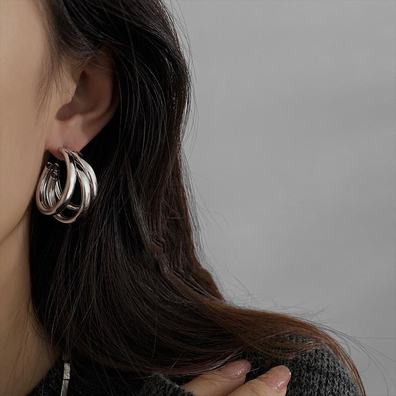 Chunky Earrings C-Type Triple Circle Hoops Earrings for Women Gold Color Alloy Three Circles Hoop Earrings Fashion Zircon Gift