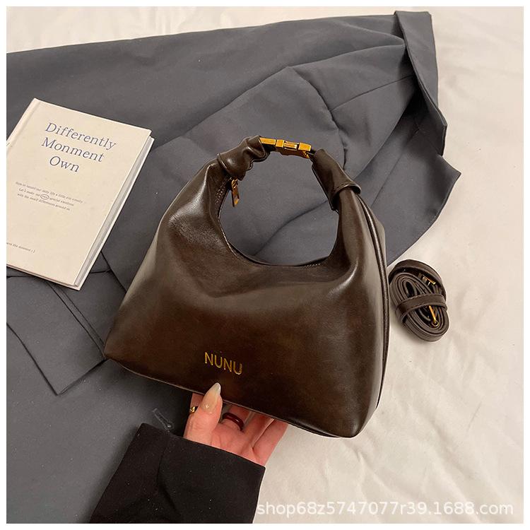 Retro Large-capacity Cloud Bag Casual and Simple 2025 Spring New Solid Color Fashionable Portable Messenger Dumpling Bag Woman