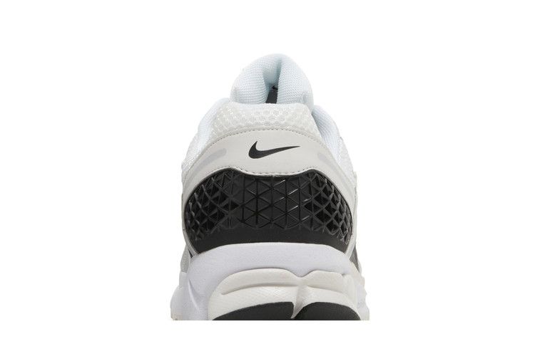 Nike Zoom Vomero 5 White Black