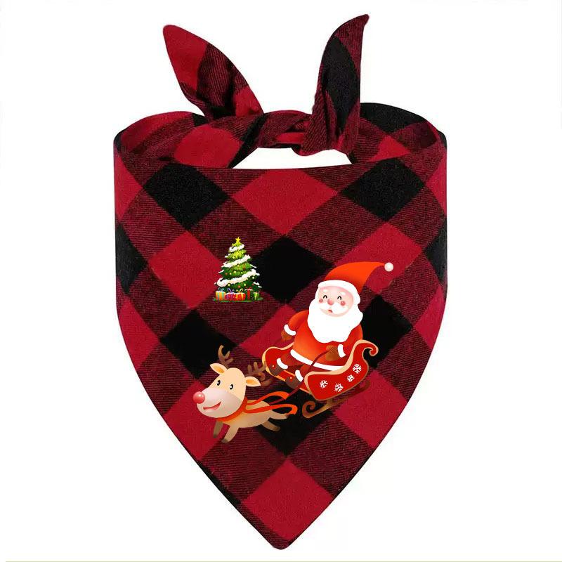 

New Pet Triangle Towel Christmas Polyester Dog Saliva Towel Printed Cat Bib Neck Scarf 63*43*43 (non-hemmed)