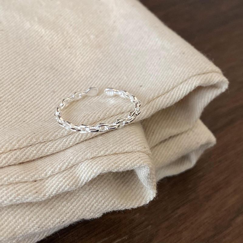 

Stylish Minimalist Open Finger Ring For Women Copper Material Unique Lava Design