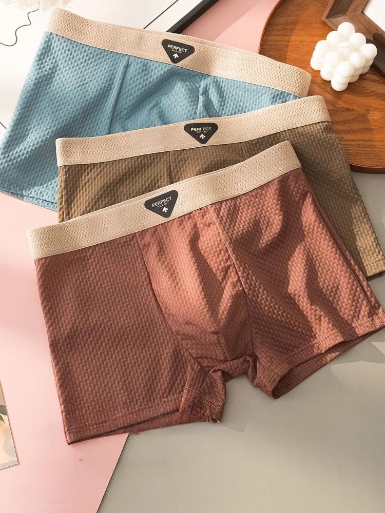 Men's Ice Silk Underwear, Antibacterial Crotch, Lightweight and Cool Feeling, Summer Ice Silk Underwear, Men's Boxer Shorts