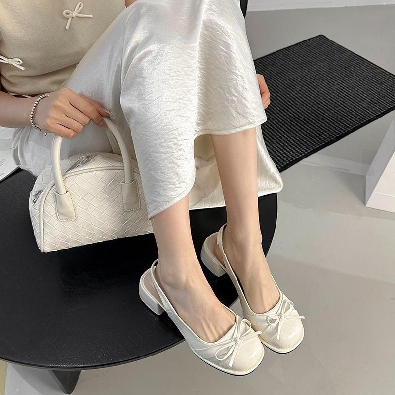 

Мода 2025 Новая Мода Закрытый Носок Бант-бабочка Женские Сандалии Летние Женские Элегантные Слингбэки Толстый Каблук Сандалии 35 бежевый