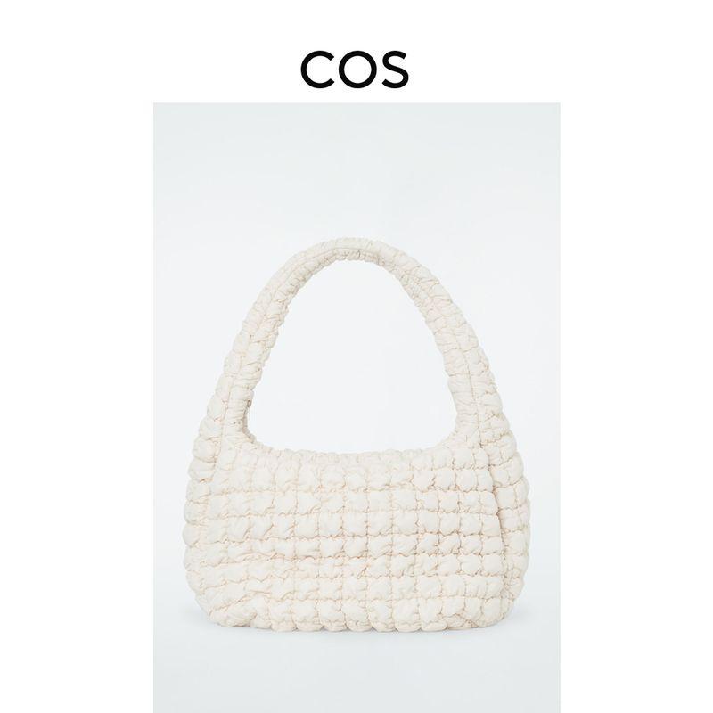 

Женская легкая стеганая сумка-облако на плечо Cos Светло-бежевый Летний 0916460030 Light beige