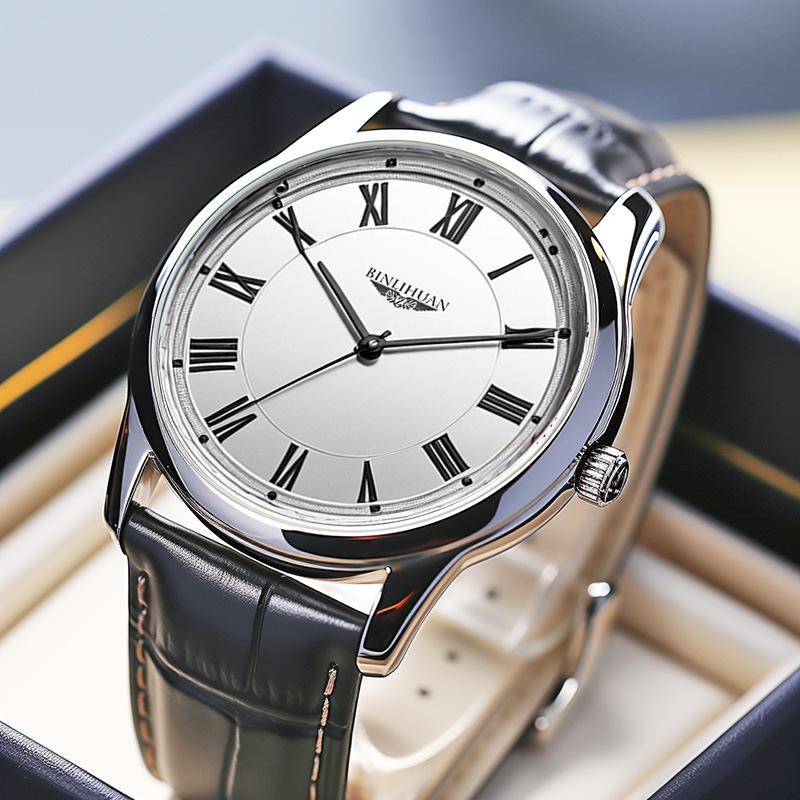 

New Fashionable and Casual Men s Quartz Watch