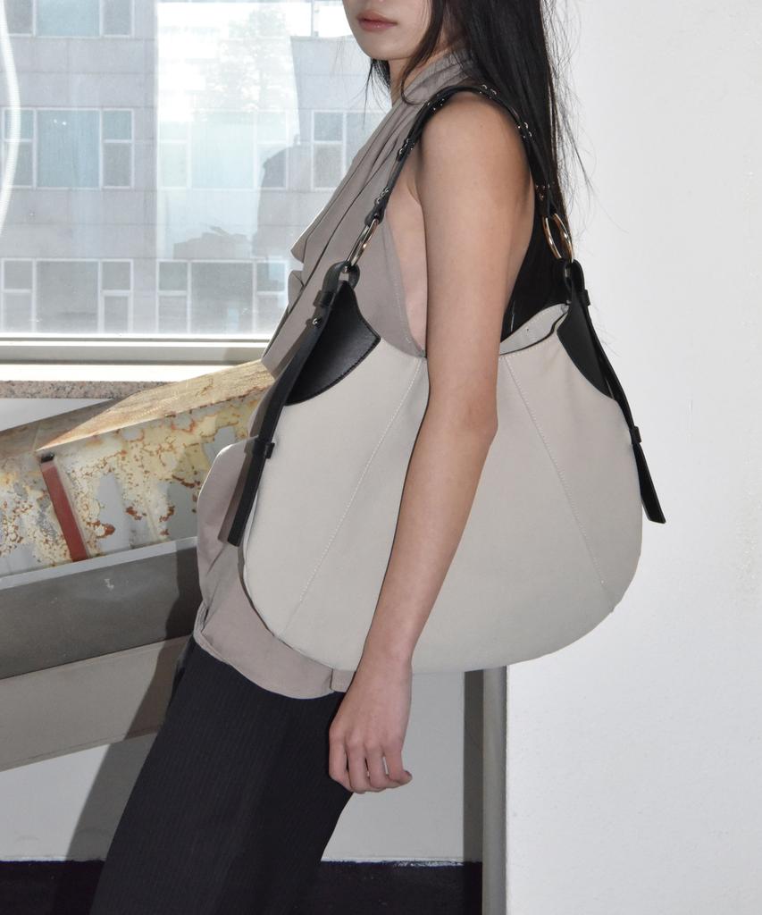 Afoye Ova Bag / Ivory Suede