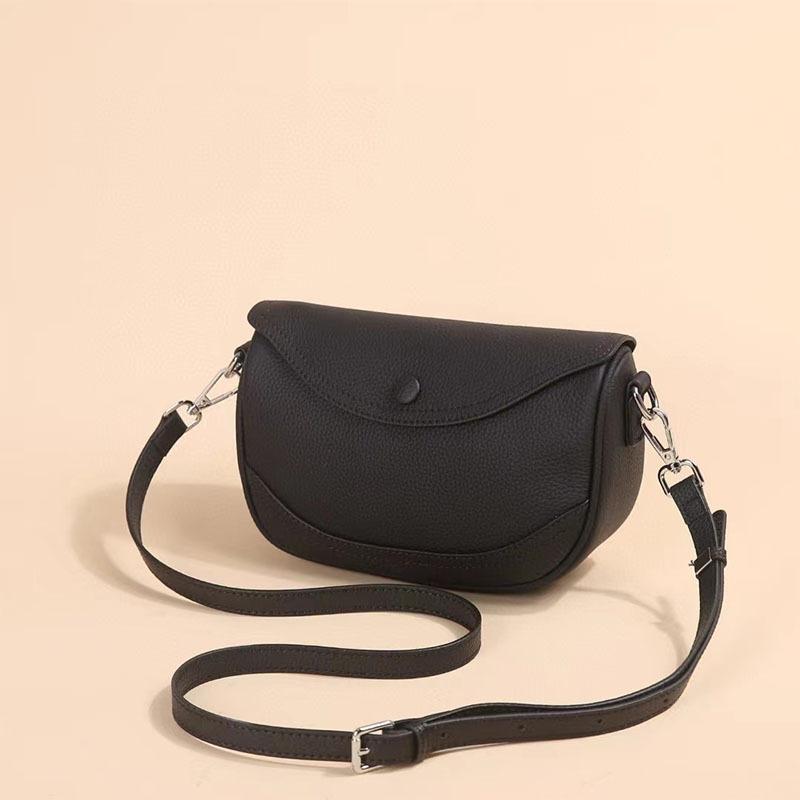 The first layer cowhide women's bag Korean version of versatile casual shoulder messenger women's bag genuine leather saddle bag new fashion bag