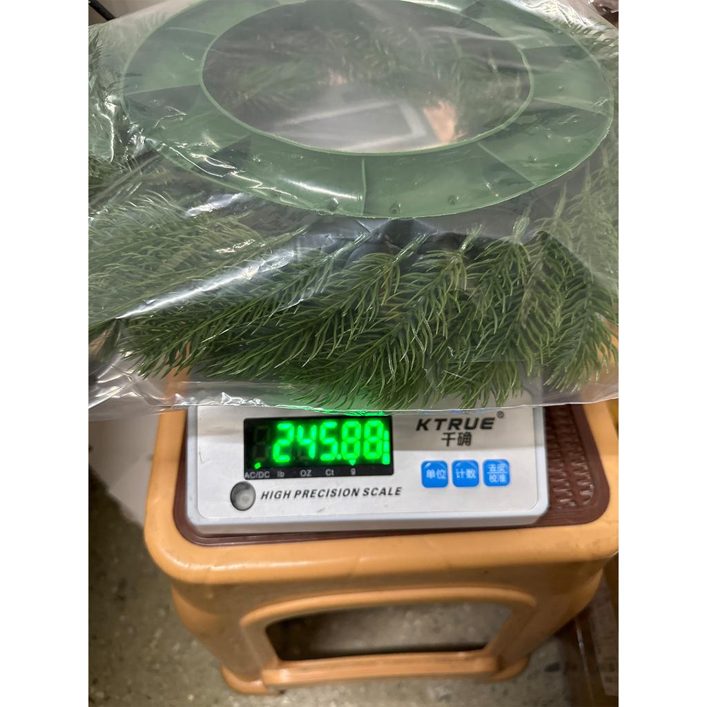 45cm Christmas Red Fruit Pines Needle Wreath Simulation Christmas Day Decoration Door Hanging Wreath