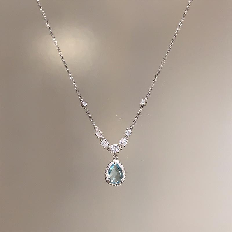Elegant Deep Blue Water Drop Zircon Pendant Necklace – Luxurious Minimalist Clavicle Chain