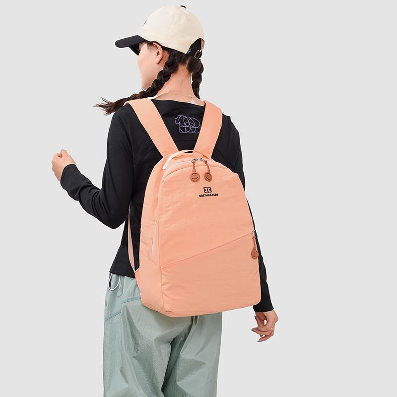 Lightweight Outdoor Sports Backpack for Men and Women Casual Travel Nylon Bag with Arc Shoulder Straps Dual-tone Available