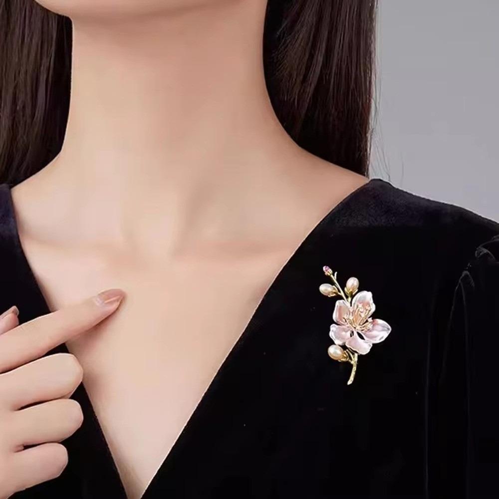 Imitation Pearls Jasmine Flower Brooch Multi-Occasion Wear Collar Lapel Pin Lapel Pin Accessories