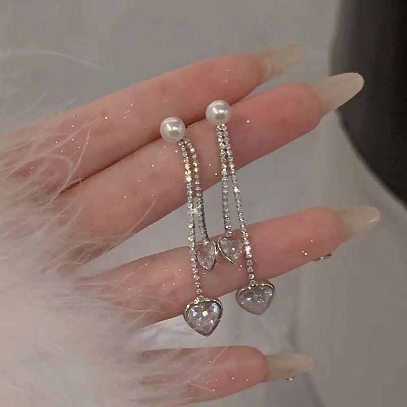Personality 111 silver needle design sense love fringed earrings women, temperament light luxury high sense long earrings earrings
