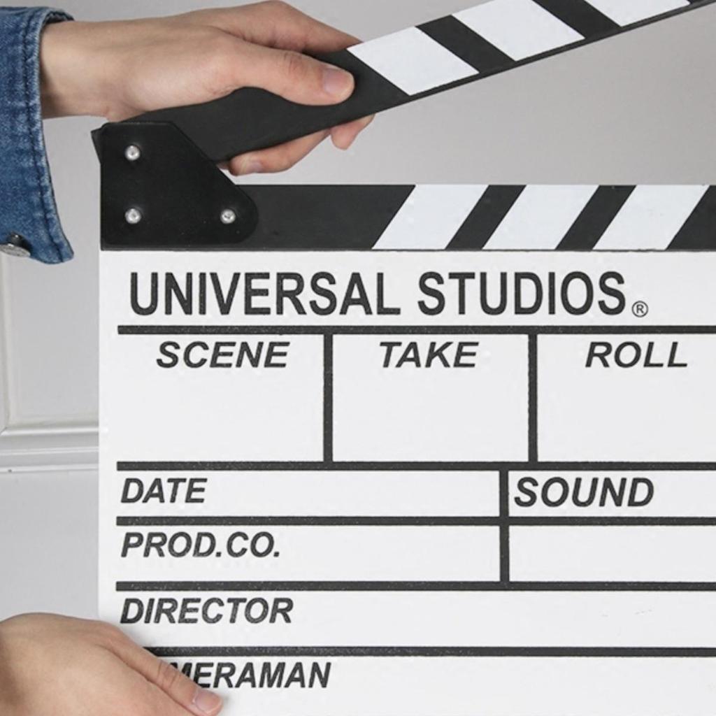 Film Clapperboard Prop: Movie Shooting Director's Slate Ornament