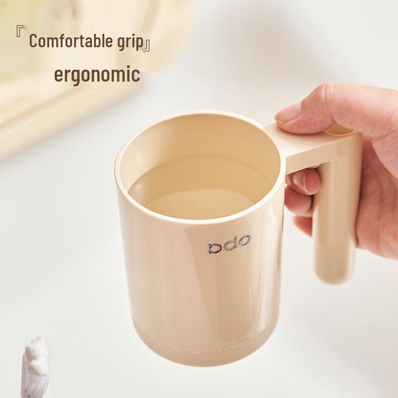 BDO Cream 3-Piece Mouthwash Cup Set with Storage