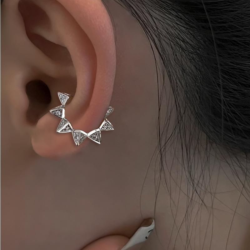 1 Stück Modischer Minimalistischer Kein Piercing Ohr-Manschetten-Ohrringe für Damen Fake Piercing Ohr-Manschetten-Clips Ohrringe für Damen Manschetten Schmuck