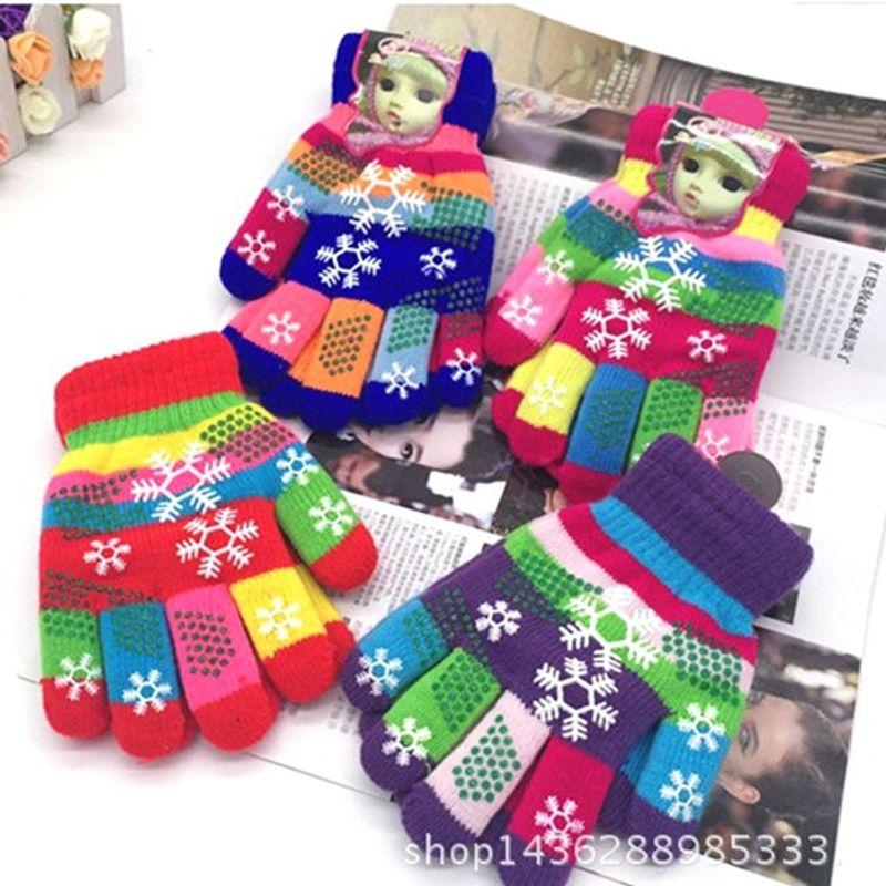 

New Warm Thickened Double Layer Kids Student Dispensing Winter Knitting Baby Girl Snowflake Cycling Gloves Supply 2-5 years old color random All yards