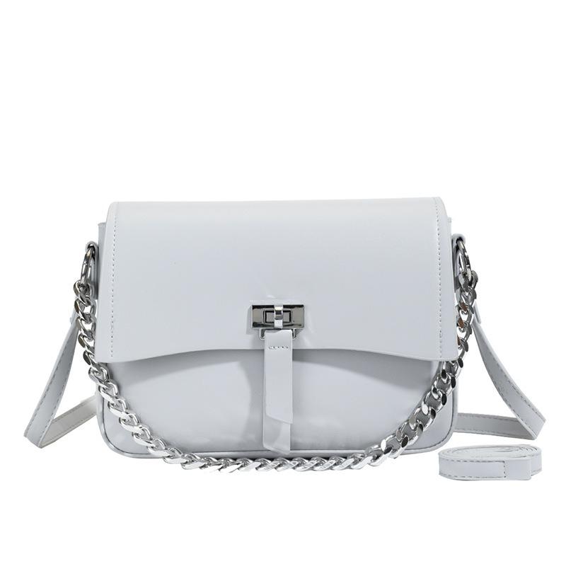 

New high-end textured shoulder messenger bag fashionable versatile retro underarm fashionable chain handbag