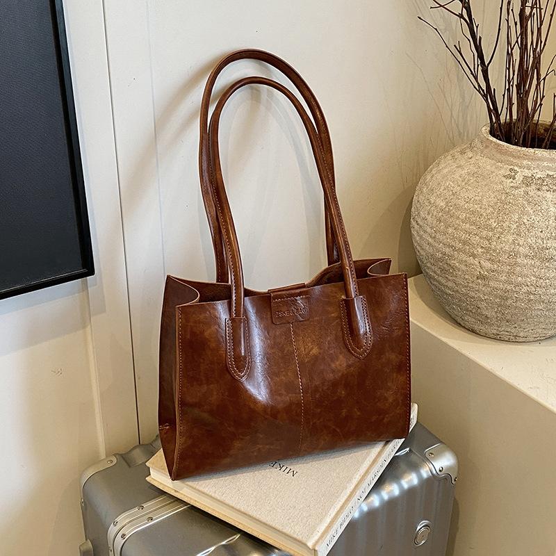 Large-capacity Bag Women's Autumn and Winter Versatile 2025 New Casual Shoulder Bag Texture Mother and Child Commuter Tote Bag