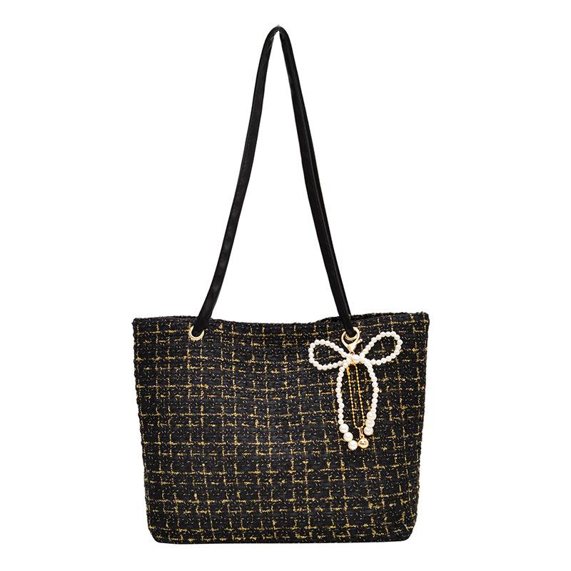 New casual fashion is popular today, woolen plaid autumn plaid single shoulder crossbody portable tote bag