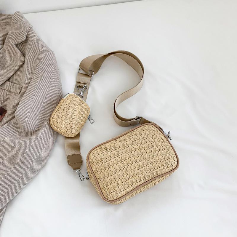 

Spring new fashion simple messenger bag casual commuting trend small square bag casual shoulder women s bag хаки