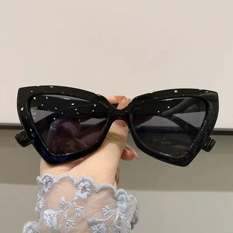 Cute Sexy Vintage Cat Eye Sunglasses Woman Small Black White Triangle Retro Ladies Sun Glasses Leopard Female Eyewear