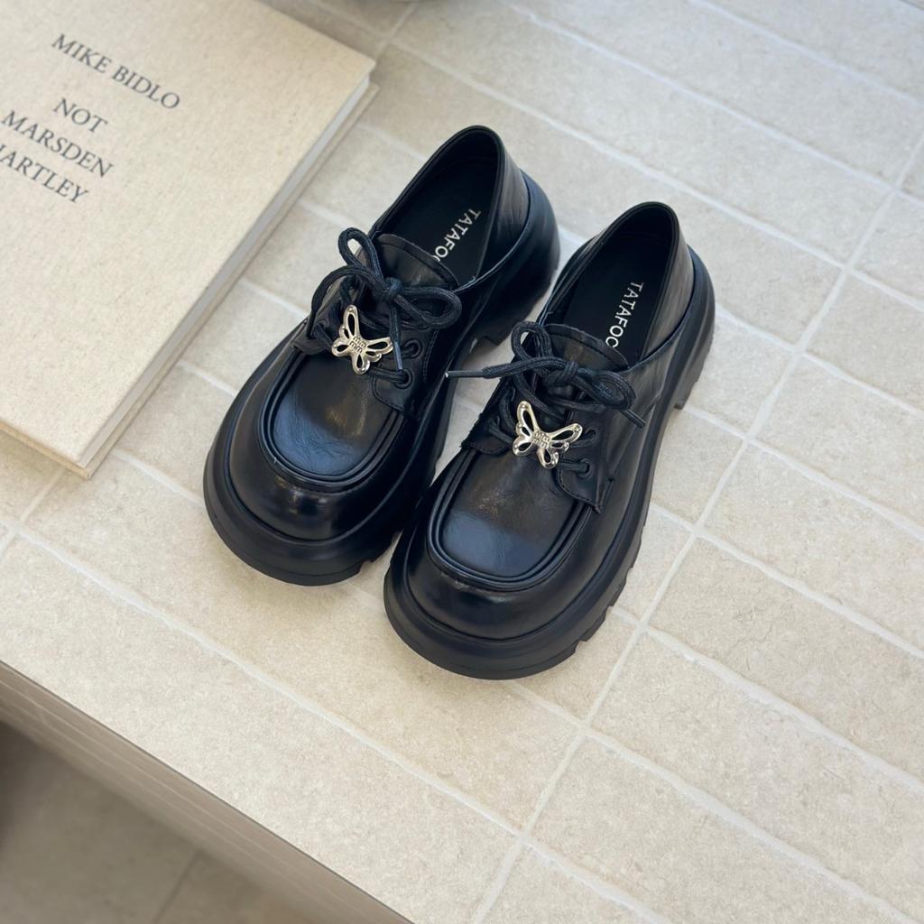 Muffin Plateauschuhe Damen 2025 Herbst neue Damenschuhe Britischer Stil erhöhend schwarz kleine Lederschuhe jk einzelne Schuhe