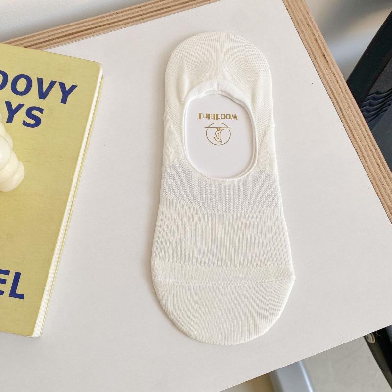 

Women s Thin, Non-Slip, Low Cut Invisible Cotton Socks - Breathable, Sweat-Absorbing for Spring/Summer. One Size білий