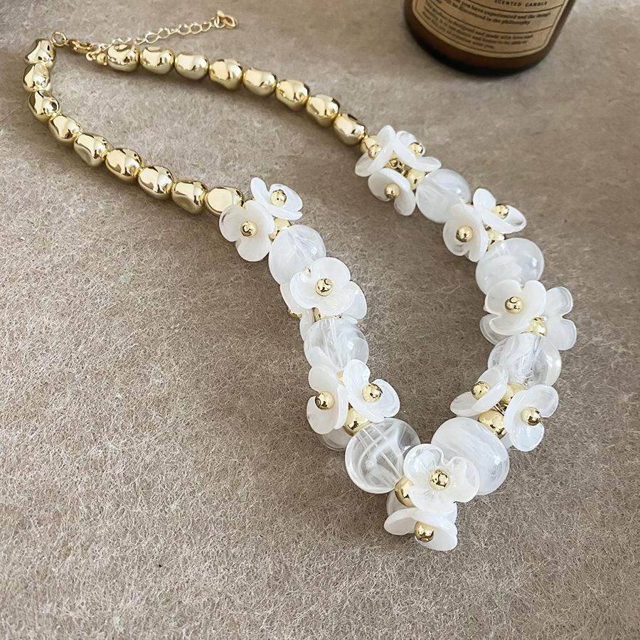 Colorful Summer Acrylic Bead Necklace – Simple, Fashionable, High-End Clavicle Jewelry