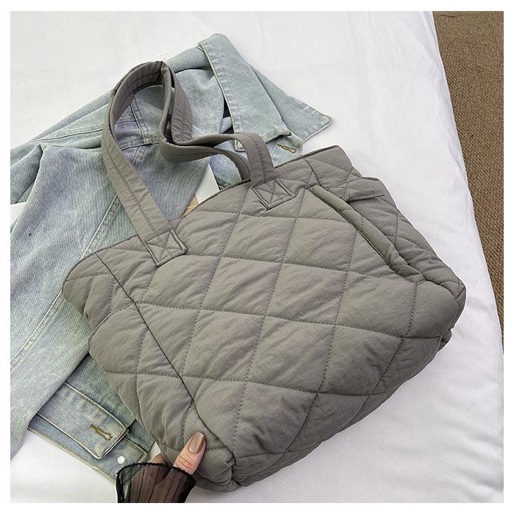 2023 Women's Large Capacity Quilted Nylon Tote - Versatile Autumn/Winter Fashion Shoulder Bag