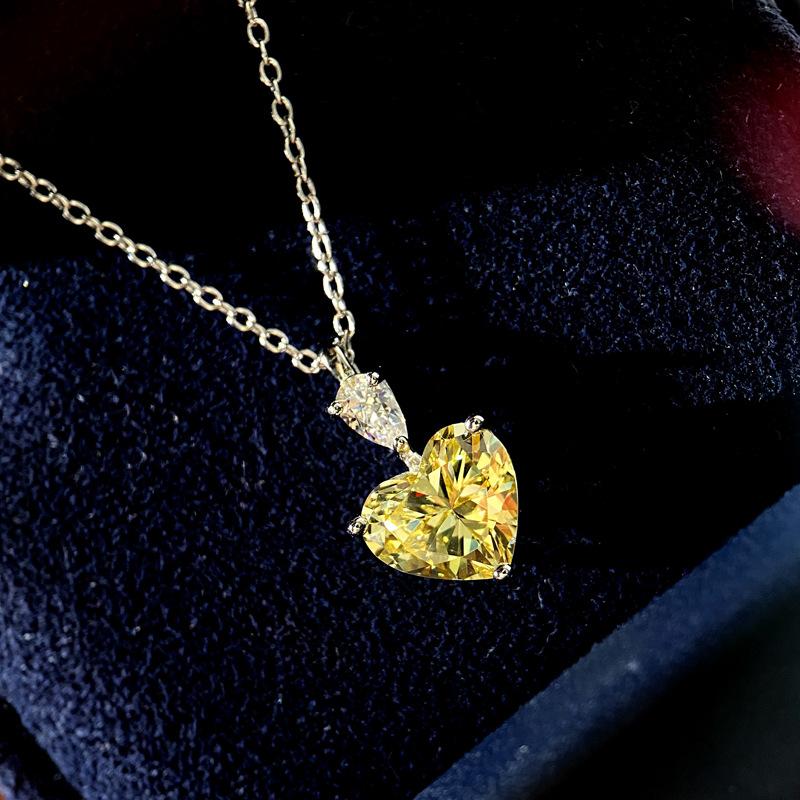 New Gorgeous AAA Heart Cubic Zirconia Bright Yellow Pendant Necklace for Women High-quality Love Necklaces Engagement Jewelry