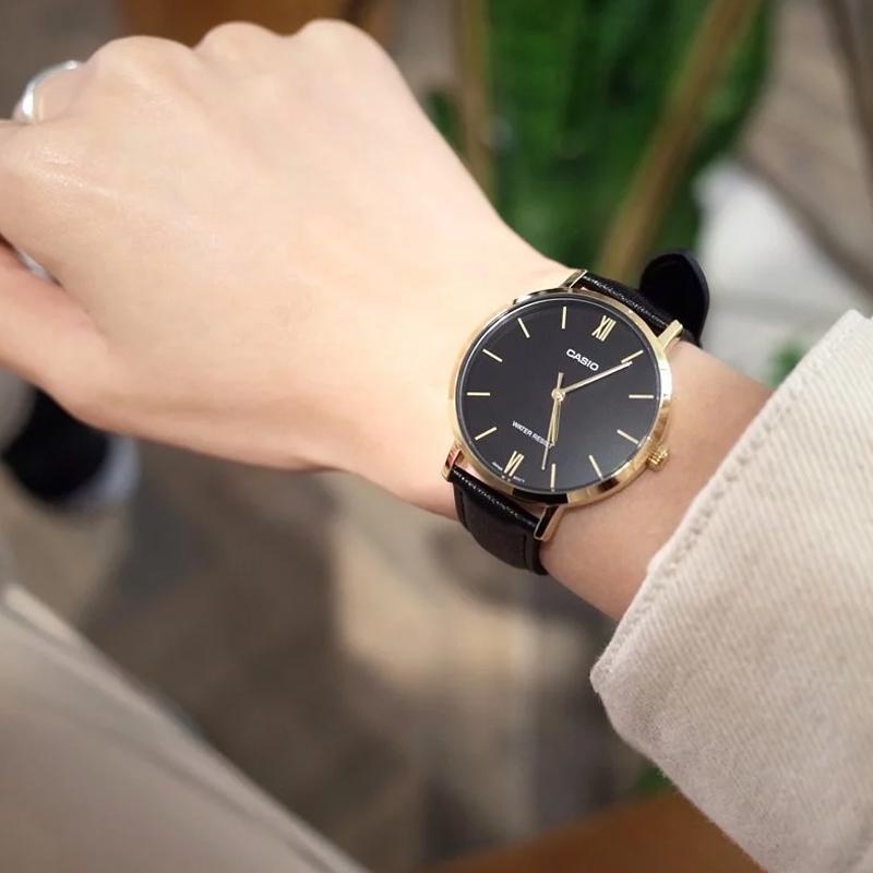 Casio STANDARD series gold watch frame life waterproof quartz movement leather strap Japanese and Korean watch women's watch black dial LTP-VT01GL-1B