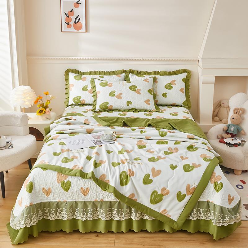 Cartoon Peach Comforter Queen Size, Love Heart Pink Peach Print Quilt Ultra Soft, Ultra Comforter 1 Piece Bedding For Room Decor