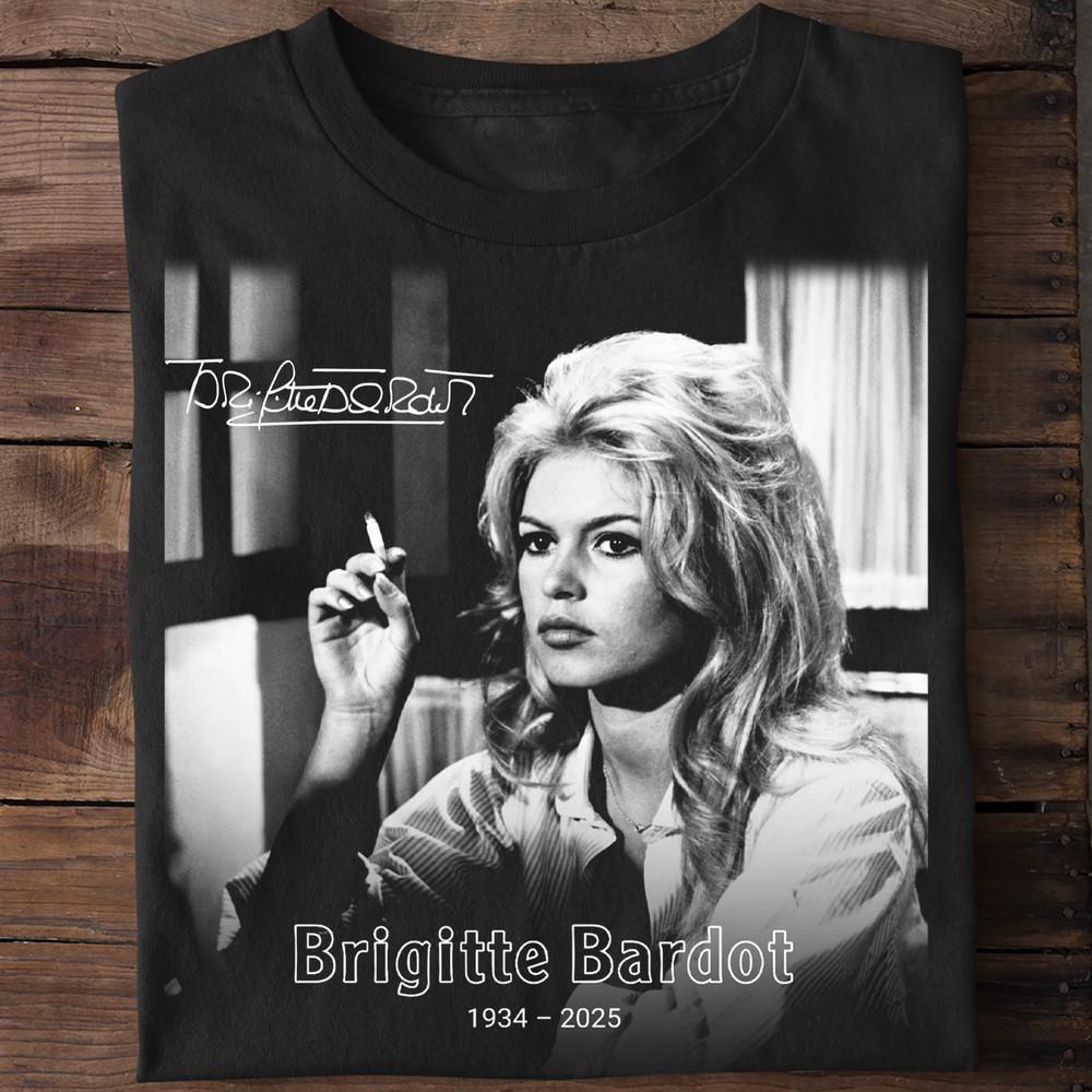 Brigitte Bardot 1934 2025 Gift For Fan Full size S to 5XL Tshirt QT1640 Unisex T-Shirt S