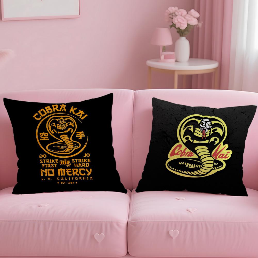 Trendy Ccobra Kaies Cushion Cover Soft EasyWash Pillow Case Versatile for Couch Bed Travel and Office
