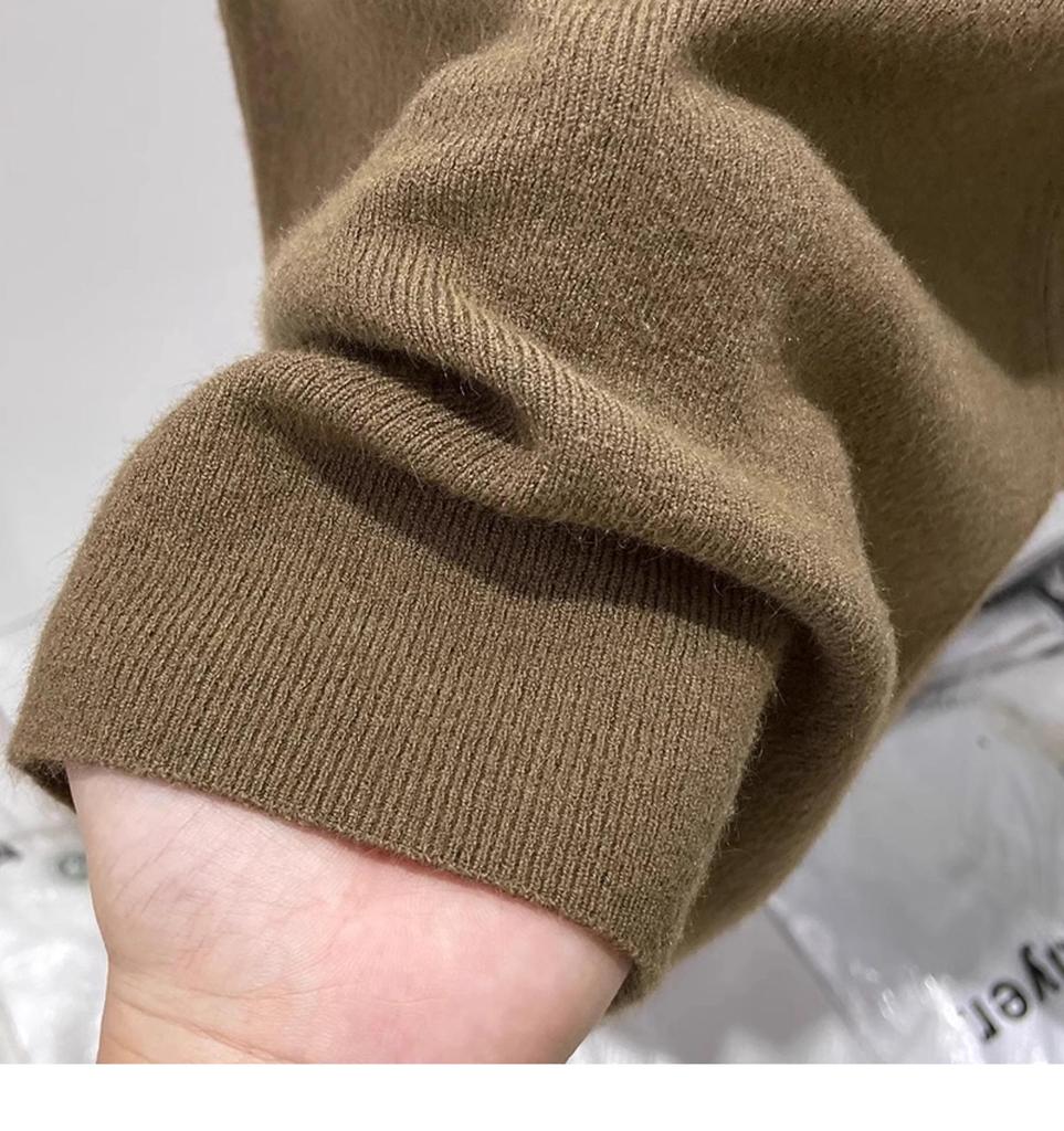 Soft Half-High Neck Knit T-Shirt: Women's Short-Sleeve Slim Fit, Perfect for Spring and Autumn.